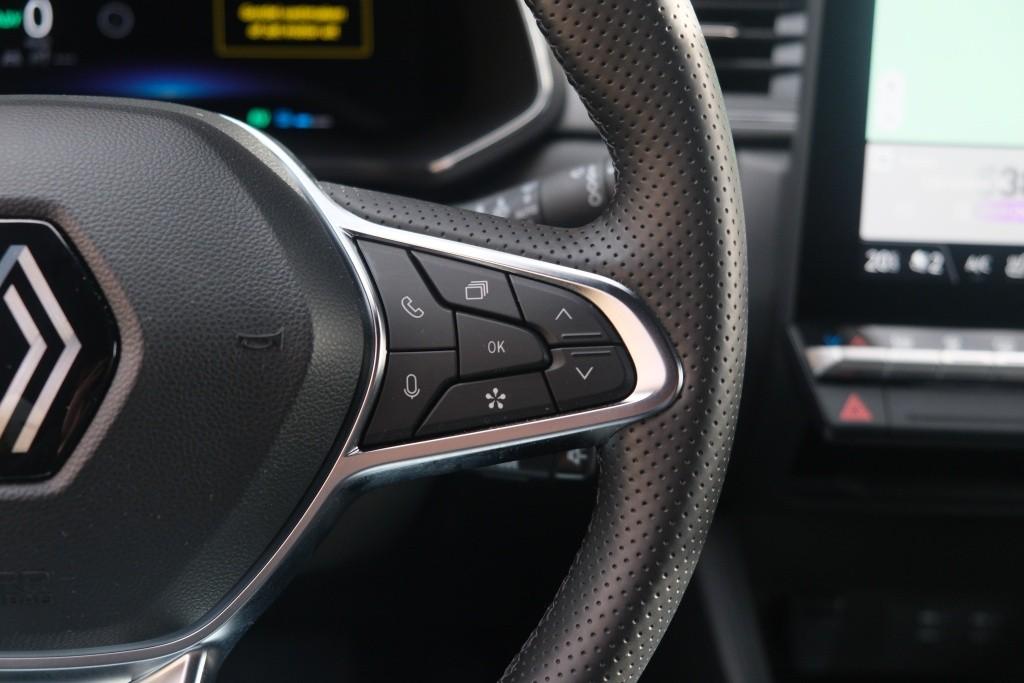 Renault Captur 1.6 E-Tech full hybrid 145pk EDC techno | Navi | App Connect | Climate | Camera | PDC | Winter Pakket afbeelding 9