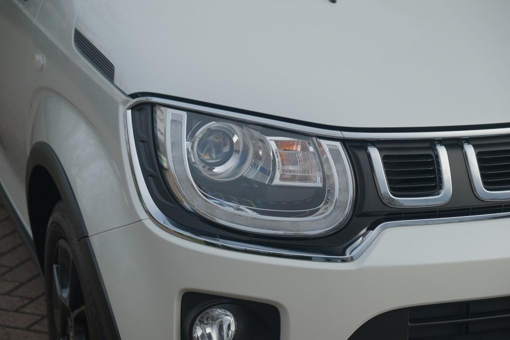 Suzuki Ignis 1.2 83pk Smart Hybrid Select | App Connect | Airco | Camera | Stoelverwarming | 16" velgen afbeelding 2