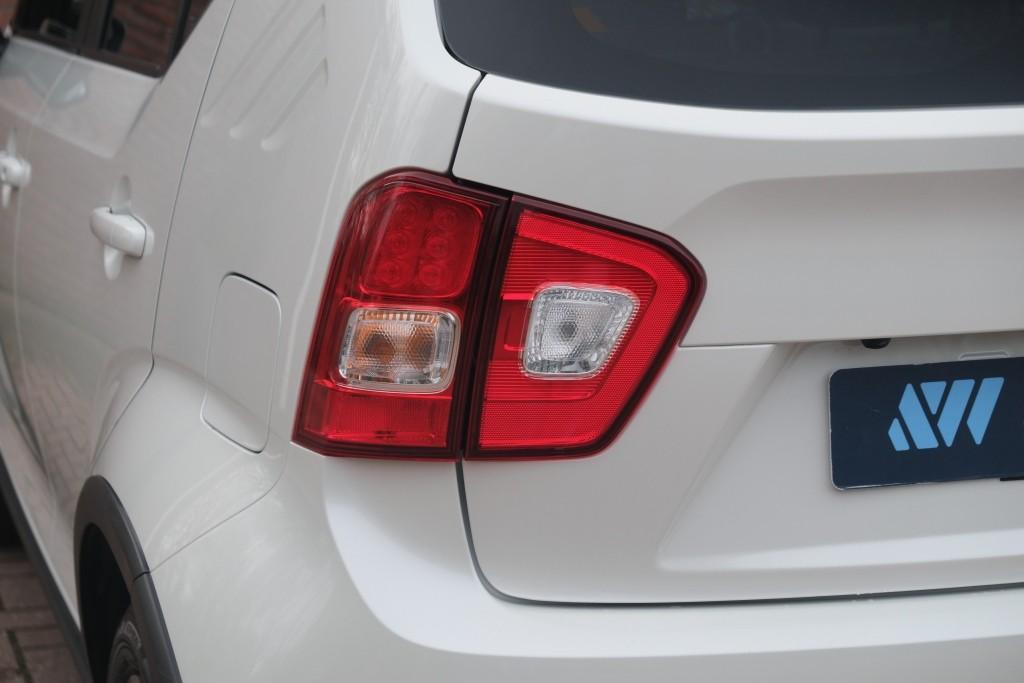 Suzuki Ignis 1.2 83pk Smart Hybrid Select | App Connect | Airco | Camera | Stoelverwarming | 16" velgen afbeelding 27