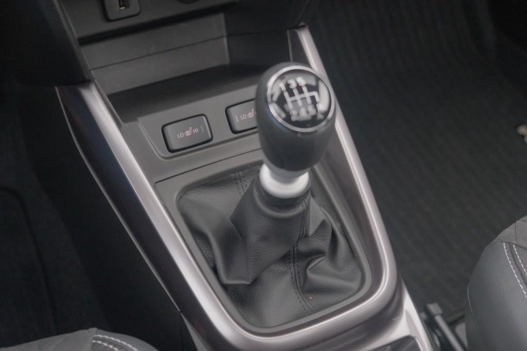 Suzuki Vitara 1.4 Boosterjet 130pk Style Smart Hybrid | Navi | App Connect | Climate | Adaptive Cruise | Panoramadak | Camera | Keyless | Blind Spot afbeelding 25