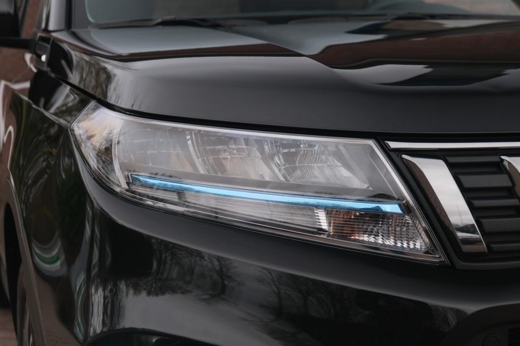 Suzuki Vitara 1.4 Boosterjet 130pk Style Smart Hybrid | Navi | App Connect | Climate | Adaptive Cruise | Panoramadak | Camera | Keyless | Blind Spot afbeelding 2