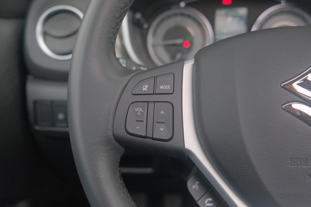 Suzuki Vitara 1.4 Boosterjet 130pk Style Smart Hybrid | Navi | App Connect | Climate | Adaptive Cruise | Panoramadak | Camera | Keyless | Blind Spot afbeelding 9