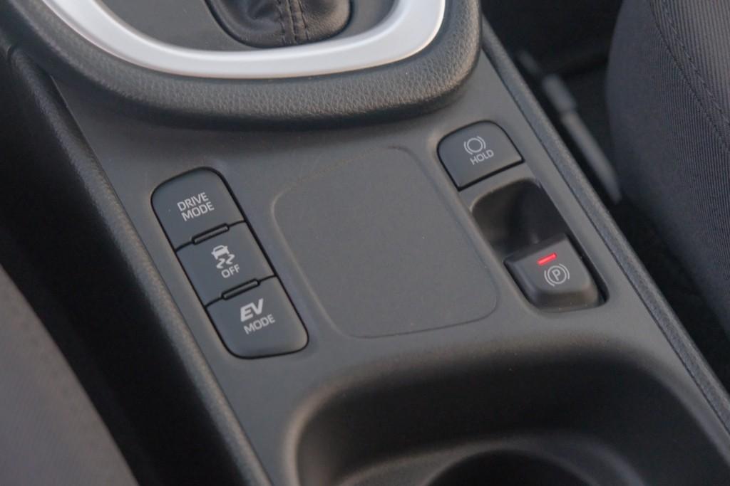 Mazda 2 Hybrid 1.5 116pk CVT Centre-line | App Connect | Climate | Adaptive Cruise | Camera | Stoelverwarming afbeelding 25