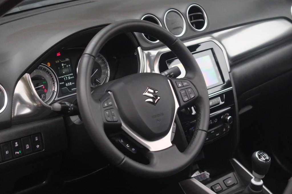 Suzuki Vitara 1.4 Boosterjet 130pk Style Smart Hybrid | Navi | App Connect | Climate | Adaptive Cruise | Panoramadak | Camera | Keyless | Blind Spot afbeelding 8