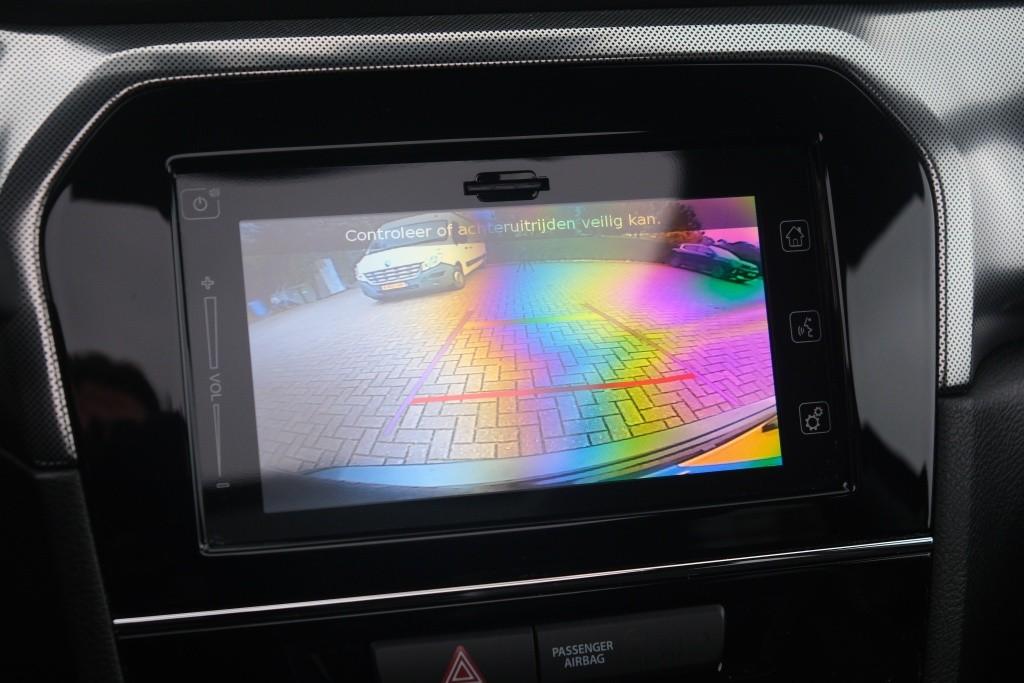 Suzuki Vitara 1.4 Boosterjet 130pk Style Smart Hybrid | Navi | App Connect | Climate | Adaptive Cruise | Panoramadak | Camera | Keyless | Blind Spot afbeelding 20