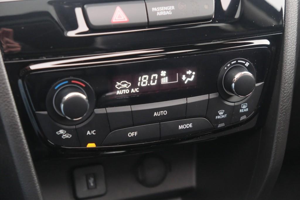 Suzuki Vitara 1.4 Boosterjet 130pk Style Smart Hybrid | Navi | App Connect | Climate | Adaptive Cruise | Panoramadak | Camera | Keyless | Blind Spot afbeelding 22