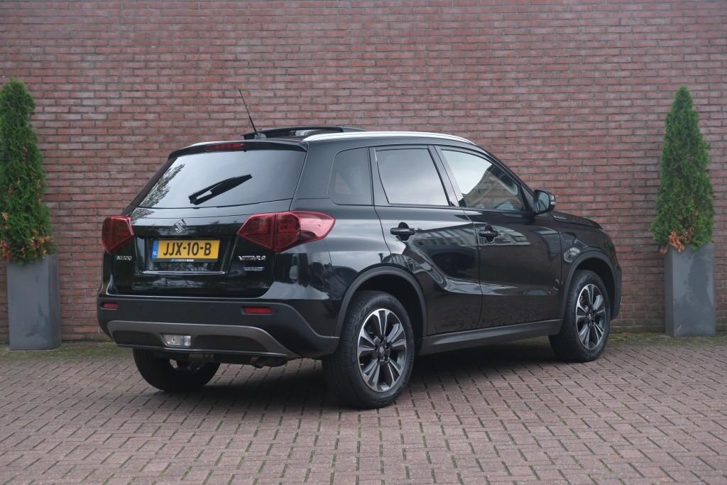 Suzuki Vitara 1.4 Boosterjet 130pk Style Smart Hybrid | Navi | App Connect | Climate | Adaptive Cruise | Panoramadak | Camera | Keyless | Blind Spot afbeelding 32