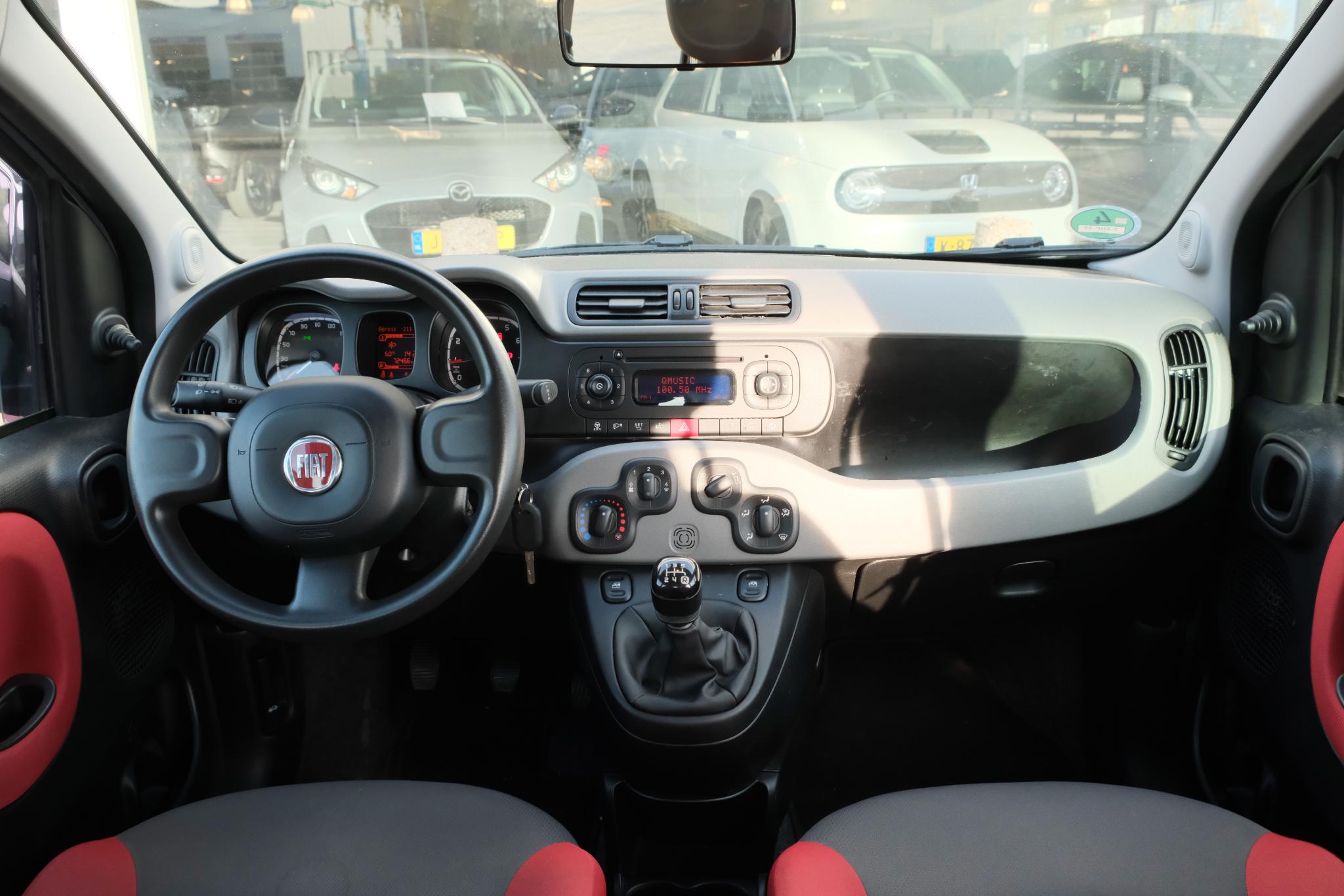 Fiat Panda 0.9 TwinAir 60pk Edizione Cool | Airco | 15"velgen | Radio-CD | Elektr. Ramen afbeelding 2