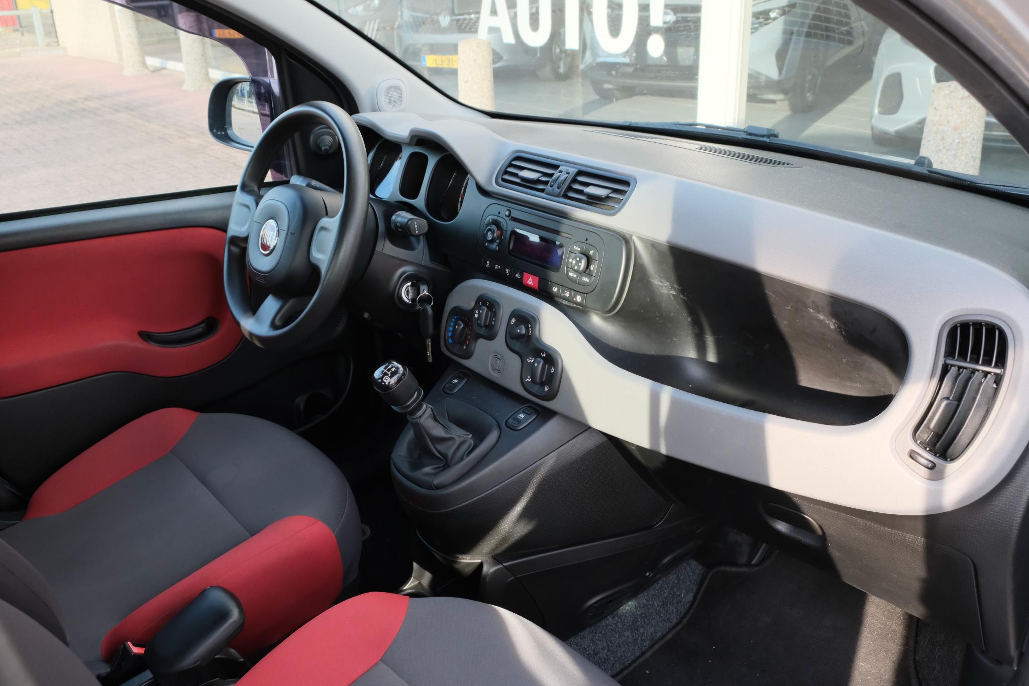 Fiat Panda 0.9 TwinAir 60pk Edizione Cool | Airco | 15"velgen | Radio-CD | Elektr. Ramen afbeelding 9