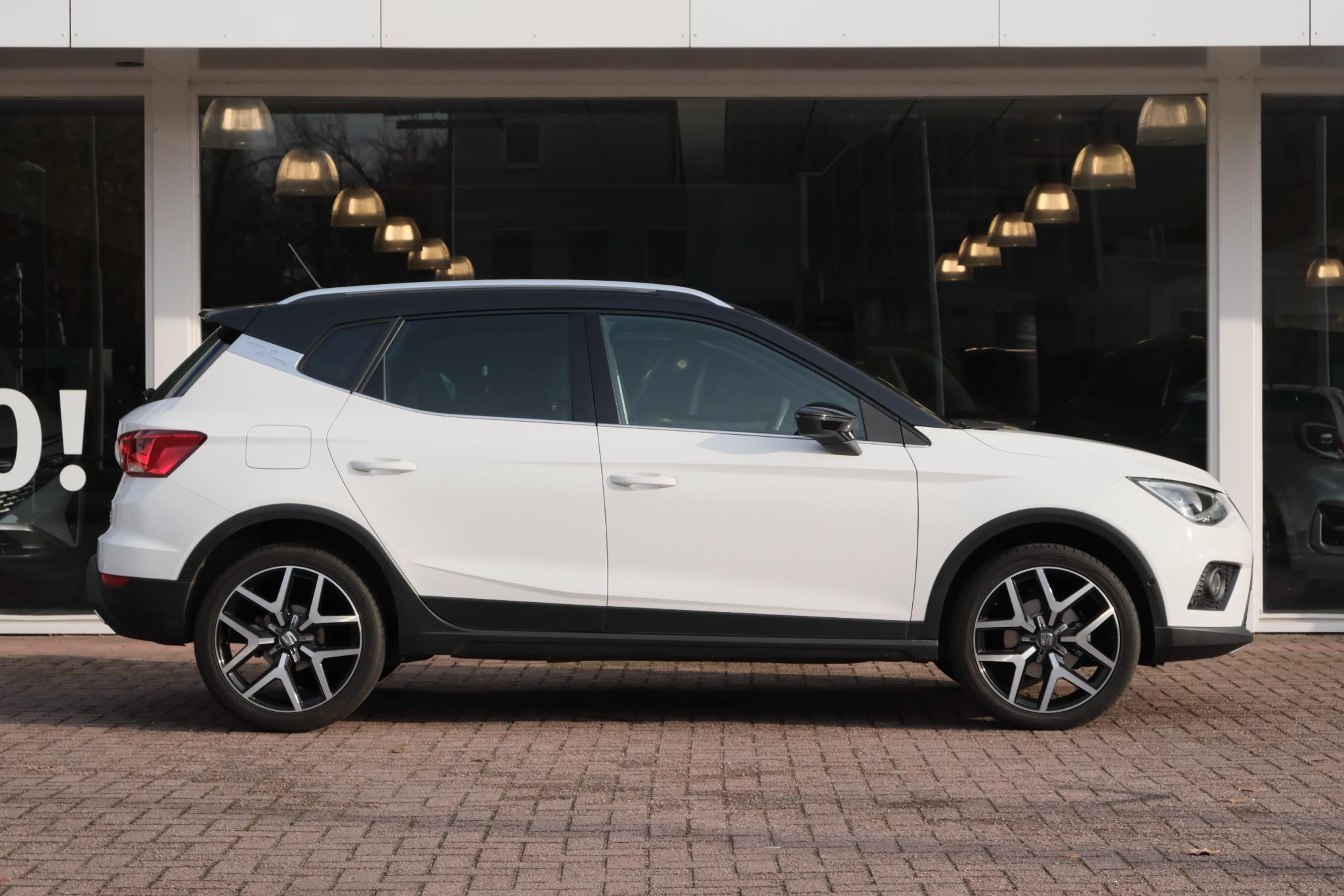 SEAT Arona 1.0 TSi 110pk DSG FR | Navi | App Connect | Climate | Cruise | Camera | Trekhaak afbeelding 4
