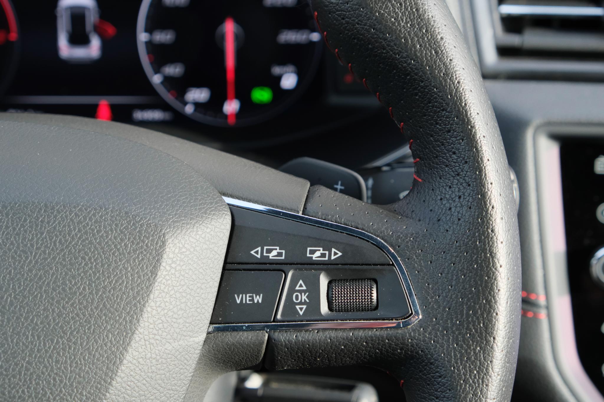 SEAT Arona 1.0 TSi 110pk DSG FR | Navi | App Connect | Climate | Cruise | Camera | Trekhaak afbeelding 15