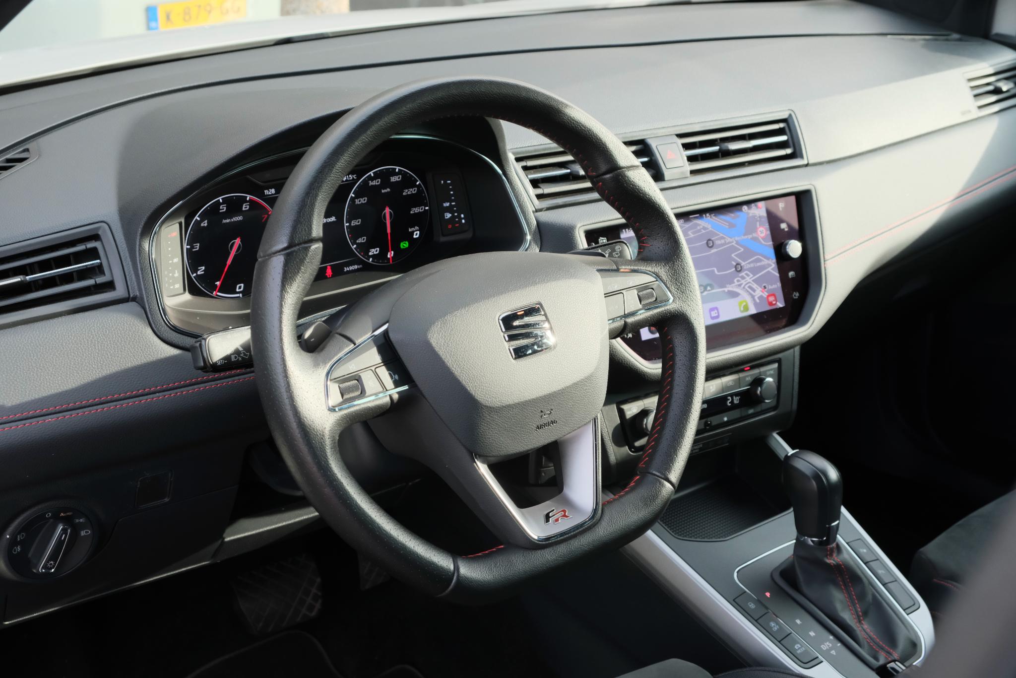 SEAT Arona 1.0 TSi 110pk DSG FR | Navi | App Connect | Climate | Cruise | Camera | Trekhaak afbeelding 18