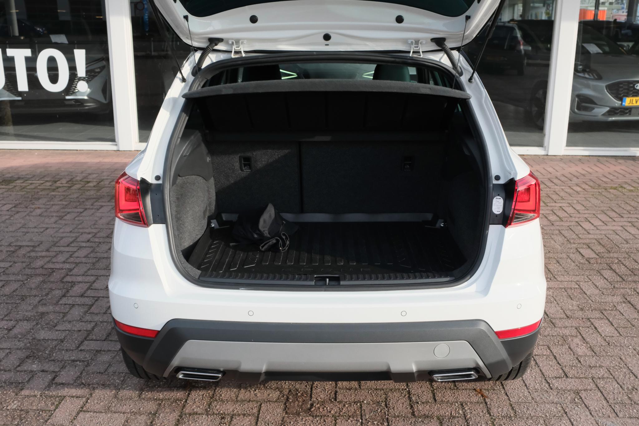 SEAT Arona 1.0 TSi 110pk DSG FR | Navi | App Connect | Climate | Cruise | Camera | Trekhaak afbeelding 26