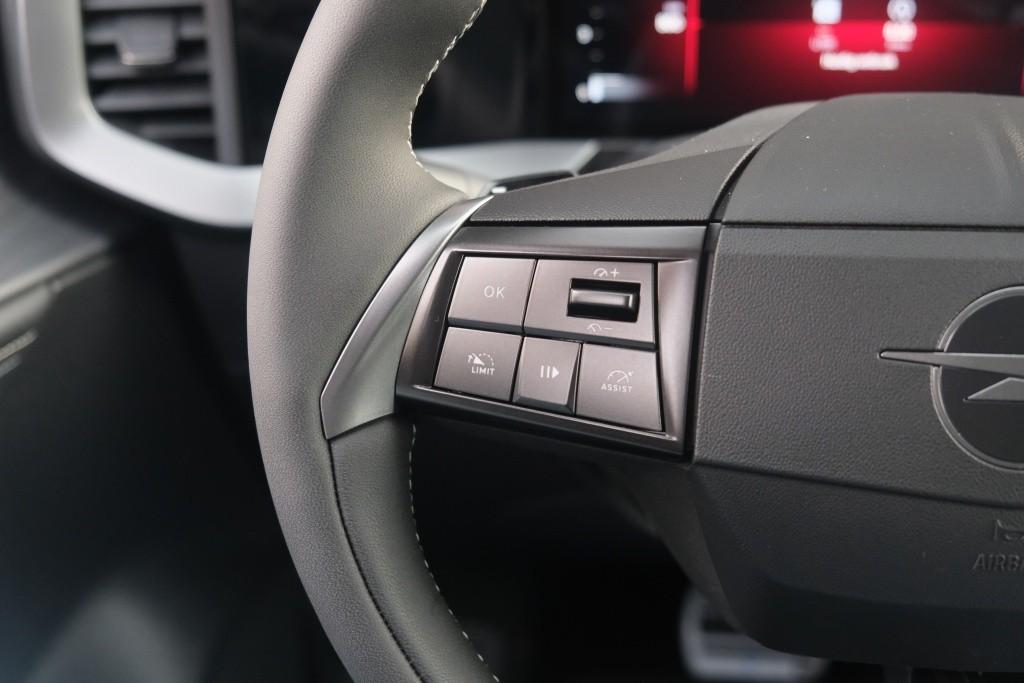 Opel Mokka 1.2 Turbo 130pk EAT8 GS | Nieuw Model ! | App Connect | Climate | Cruise | PDC | Winter Pakket afbeelding 9