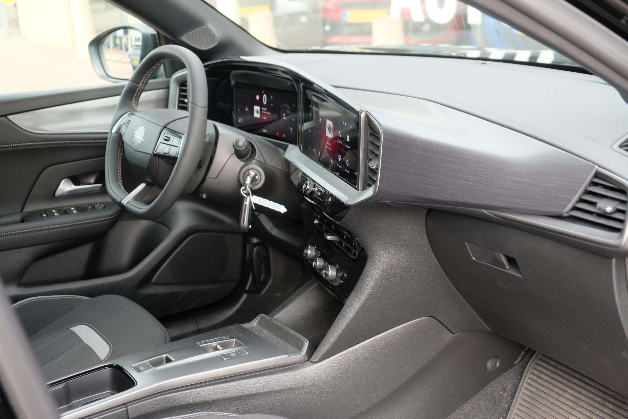 Opel Mokka 1.2 Turbo 130pk EAT8 GS | Nieuw Model ! | App Connect | Climate | Cruise | PDC | Winter Pakket afbeelding 18