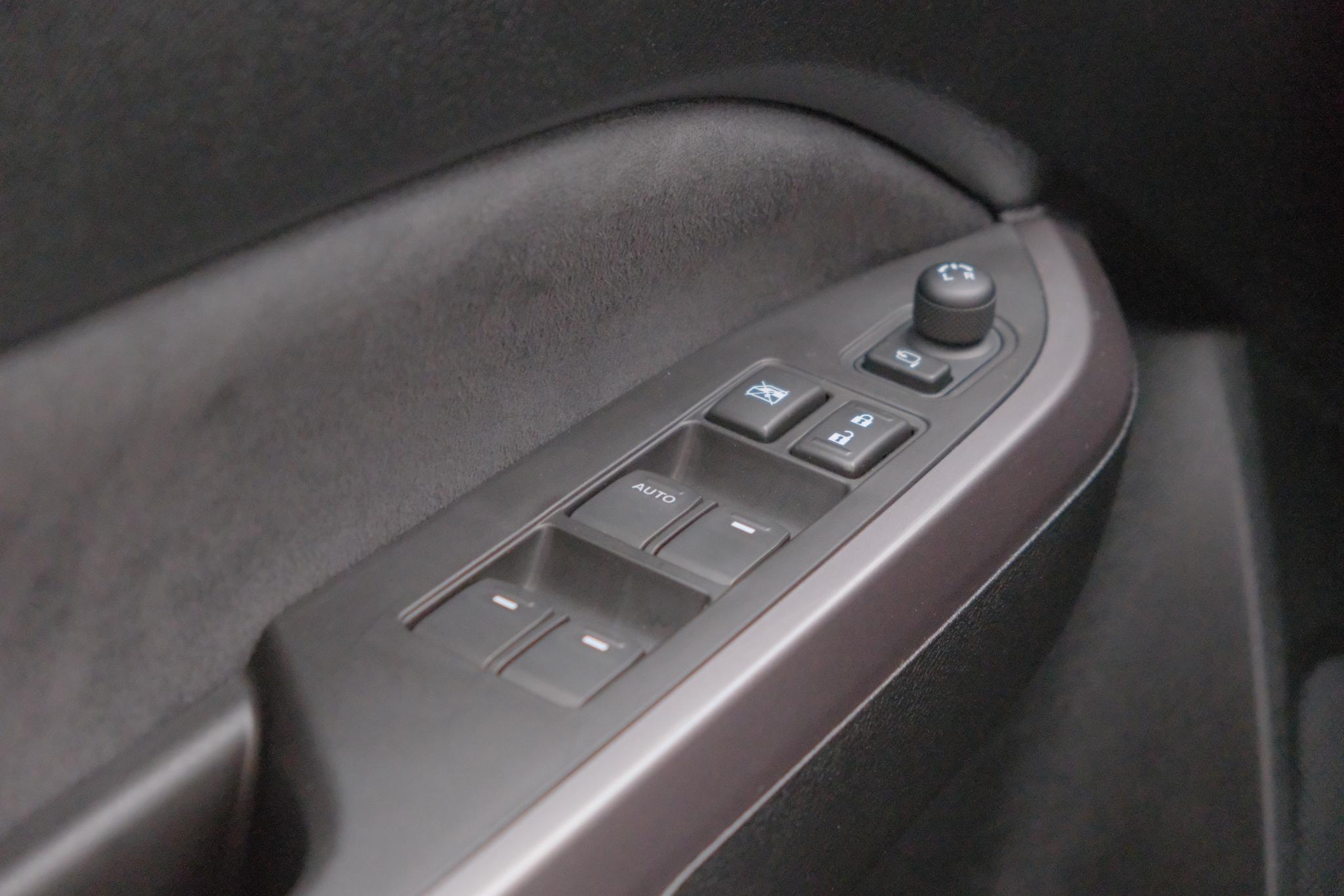 Suzuki Vitara 1.4 Boosterjet 130pk Style Smart Hybrid | Navi | App Connect | Climate | Adaptive Cruise | Panoramadak | Camera | Keyless | Blind Spot afbeelding 24