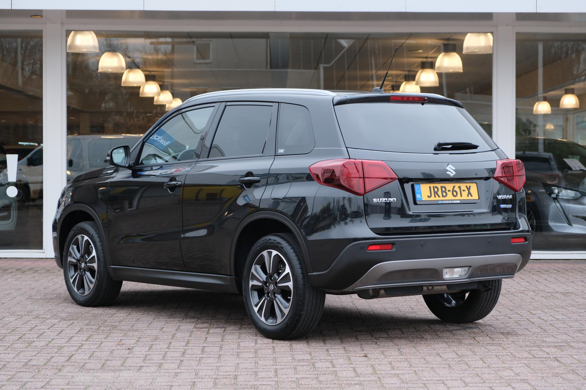 Suzuki Vitara 1.4 Boosterjet 130pk Style Smart Hybrid | Navi | App Connect | Climate | Adaptive Cruise | Panoramadak | Camera | Keyless | Blind Spot afbeelding 32