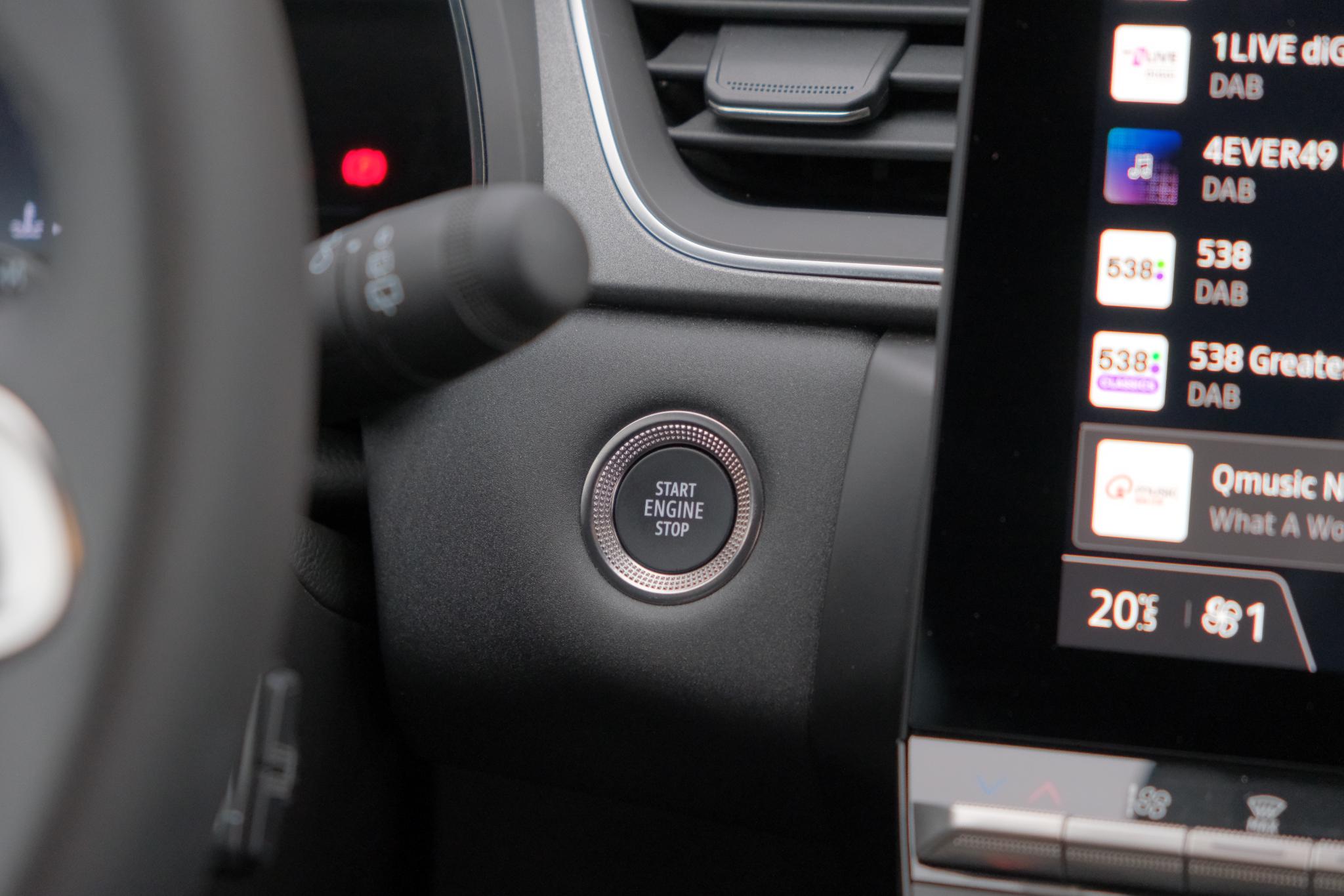 Renault Captur 1.3 TCe 160pk EDC Techno | App Connect | Climate | Cruise | Camera | Keyless | PDC afbeelding 14