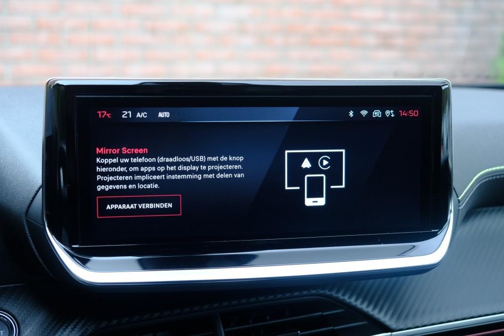 Peugeot 2008 1.2 Hybrid 145pk e-DCS6 GT | Navi | App Connect | Adaptive Cruise | Keyless | Alcantara | Camera | PDC afbeelding 17