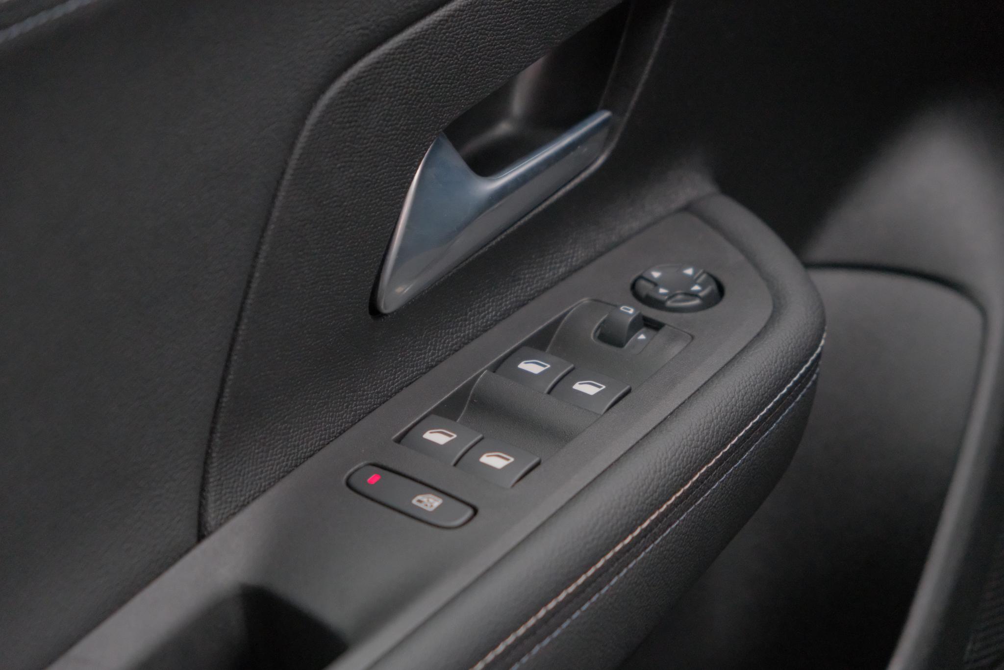 Opel Mokka 1.2 Turbo 130pk EAT8 GS | Nieuw Model ! | App Connect | Climate | Cruise | PDC | Winter Pakket afbeelding 19