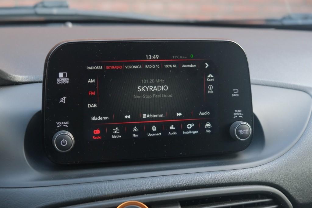 Fiat Tipo 1.4 T-Jet 16V 120pk Stationwagon S-Design | Navi | Climate | Cruise | Camera | Stoelverwarming | PDC afbeelding 17