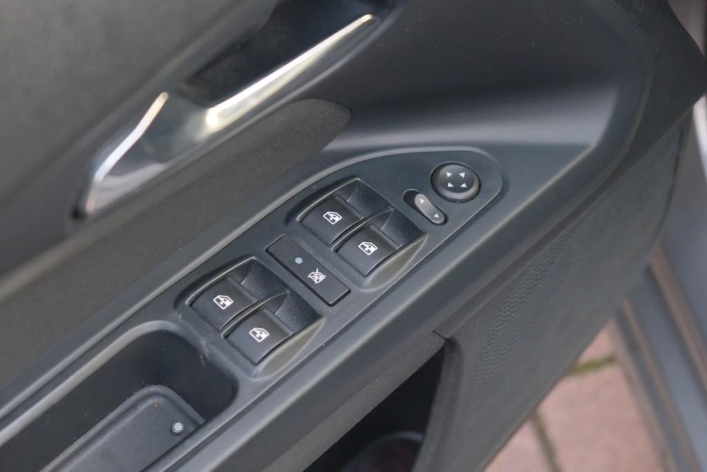 Fiat Tipo 1.4 T-Jet 16V 120pk Stationwagon S-Design | Navi | Climate | Cruise | Camera | Stoelverwarming | PDC afbeelding 23