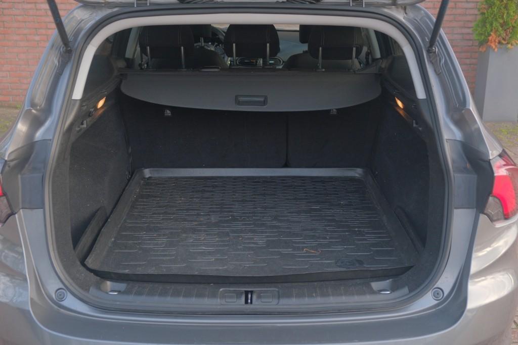 Fiat Tipo 1.4 T-Jet 16V 120pk Stationwagon S-Design | Navi | Climate | Cruise | Camera | Stoelverwarming | PDC afbeelding 27