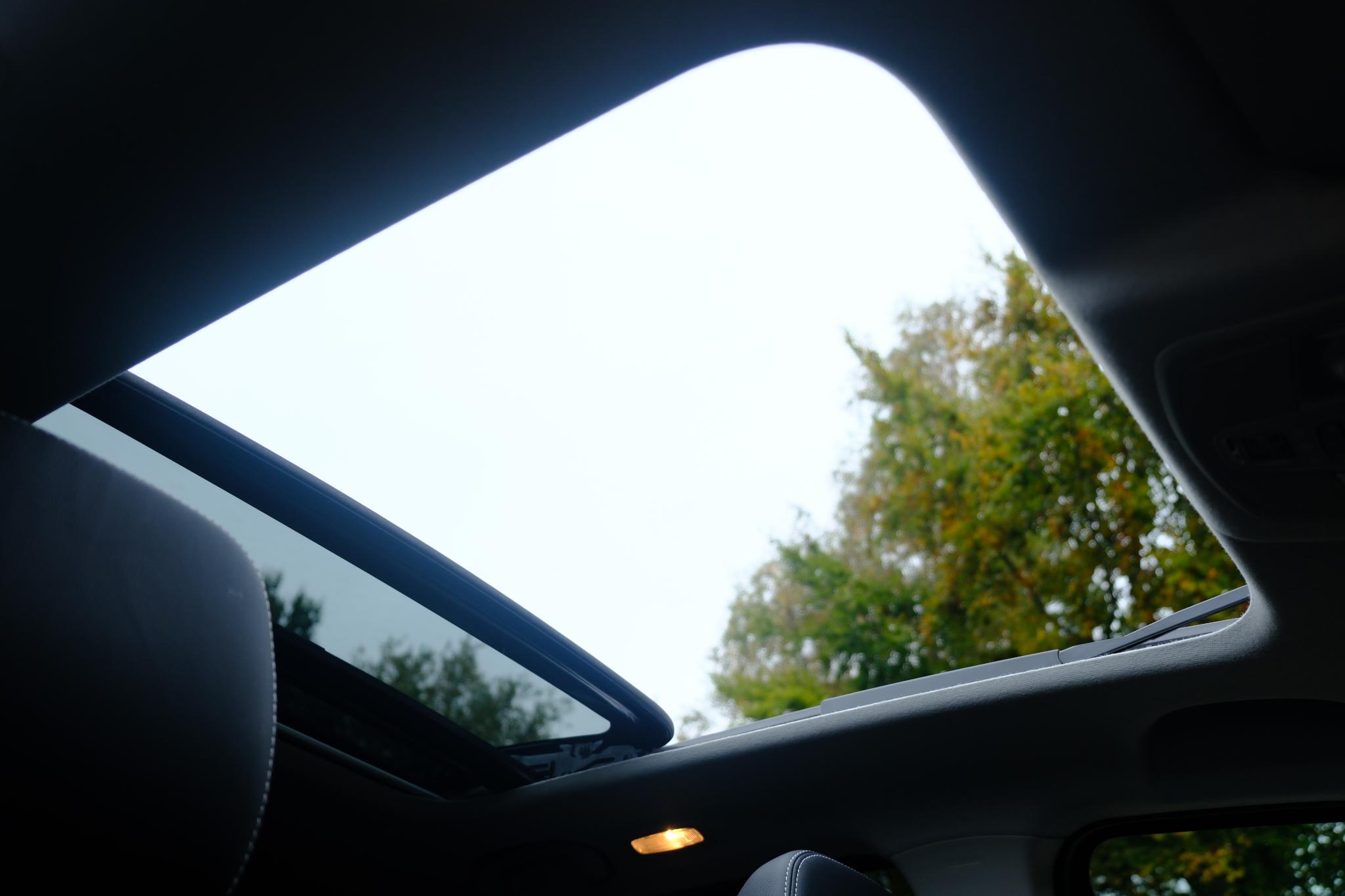 Suzuki S-Cross 1.4 Boosterjet 130pk Style Smart Hybrid | Navi | App Connect | Climate | Adaptive Cruise | Panoramadak | 360° Camera | Keyless | Blind Spot afbeelding 14