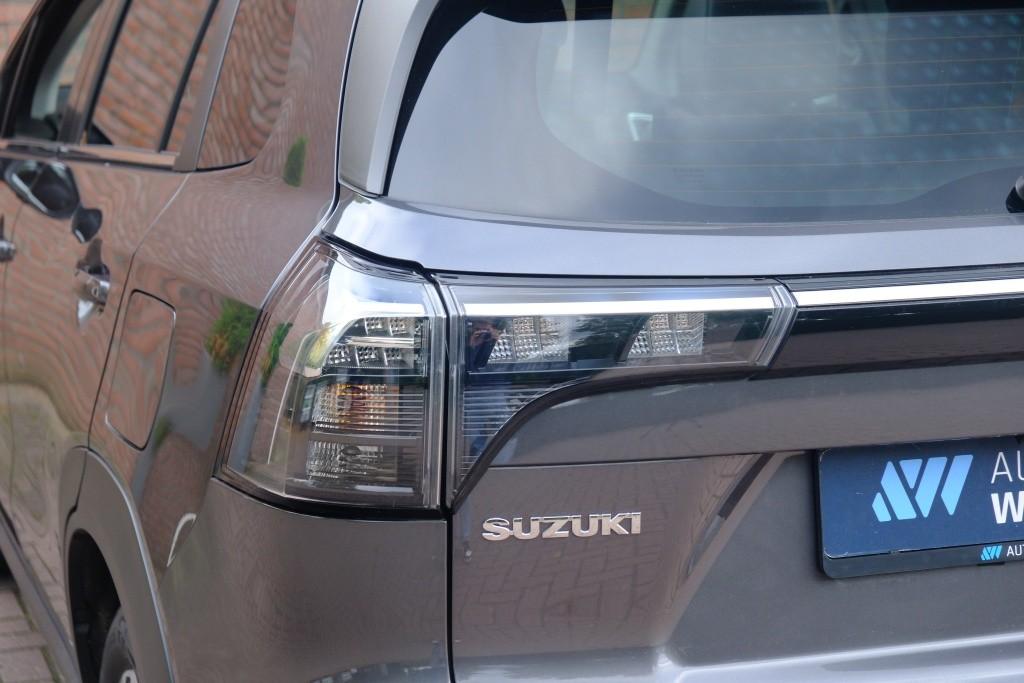 Suzuki S-Cross 1.4 Boosterjet 130pk Style Smart Hybrid | Navi | App Connect | Climate | Adaptive Cruise | Panoramadak | 360° Camera | Keyless | Blind Spot afbeelding 29