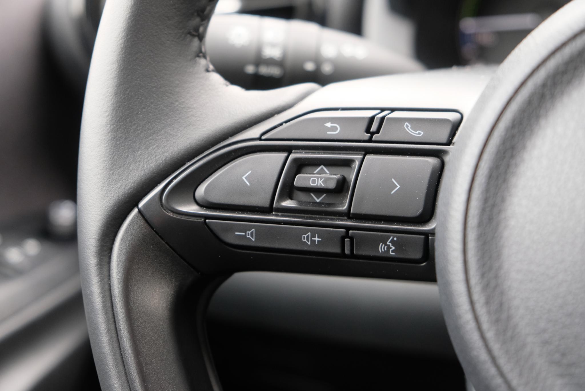 Mazda 2 Hybrid 1.5 116pk CVT Centre-line | App Connect | Climate | Adaptive Cruise | Camera | Stoelverwarming afbeelding 15