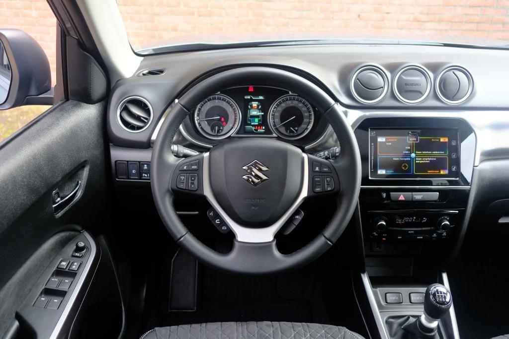 Suzuki Vitara 1.4 Boosterjet 130pk Style Smart Hybrid | Navi | App Connect | Climate | Adaptive Cruise | Panoramadak | Camera | Keyless | Blind Spot afbeelding 13