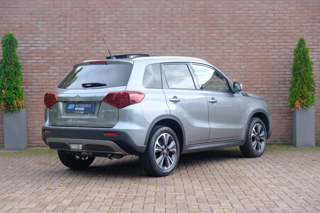 Suzuki Vitara 1.4 Boosterjet 130pk Style Smart Hybrid | Navi | App Connect | Climate | Adaptive Cruise | Panoramadak | Camera | Keyless | Blind Spot afbeelding 30
