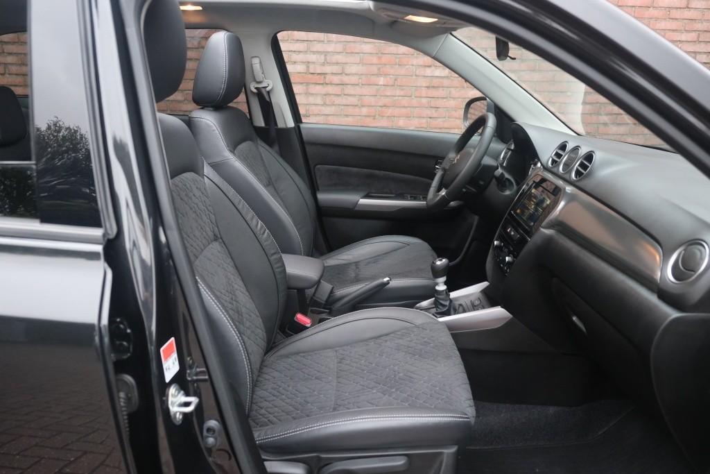 Suzuki Vitara 1.4 Boosterjet 130pk Style Smart Hybrid | Navi | App Connect | Climate | Adaptive Cruise | Panoramadak | Camera | Keyless | Blind Spot afbeelding 4