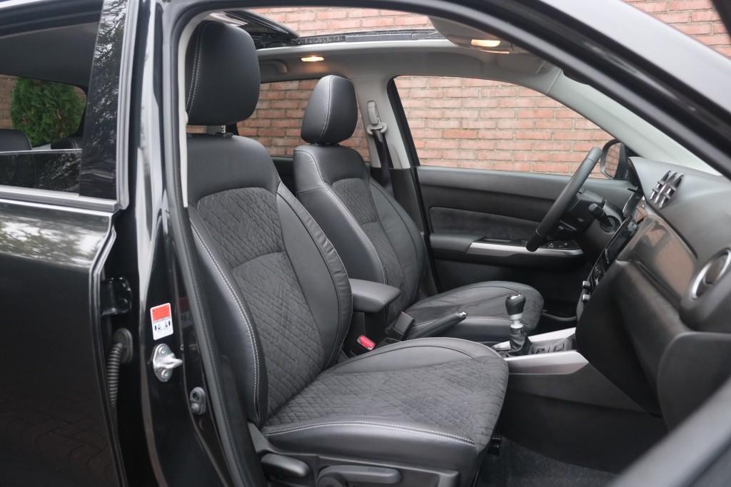 Suzuki Vitara 1.4 Boosterjet 130pk Style Smart Hybrid | Navi | App Connect | Climate | Adaptive Cruise | Panoramadak | Camera | Keyless | Blind Spot afbeelding 5