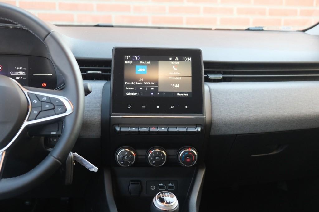 Renault Clio 1.0 TCe 90pk Evolution | App Connect | Airco | Cruise | LED | DAB | PDC afbeelding 13