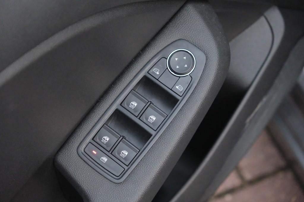 Renault Clio 1.0 TCe 90pk Evolution | App Connect | Airco | Cruise | LED | DAB | PDC afbeelding 21