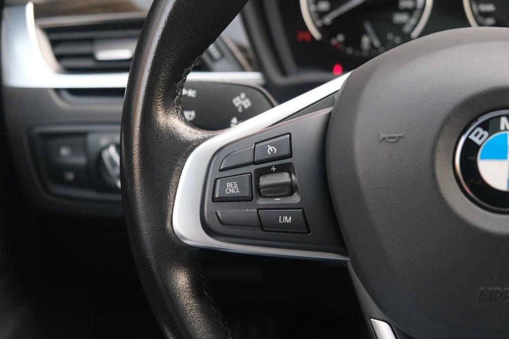 BMW X1 sDrive18i 140pk Aut. High Executive | Navi | Climate | Panoramadak | Head-up Display | Elektrische Achterklep | Stoelverwarming | PDC | Trekhaak afbeelding 8