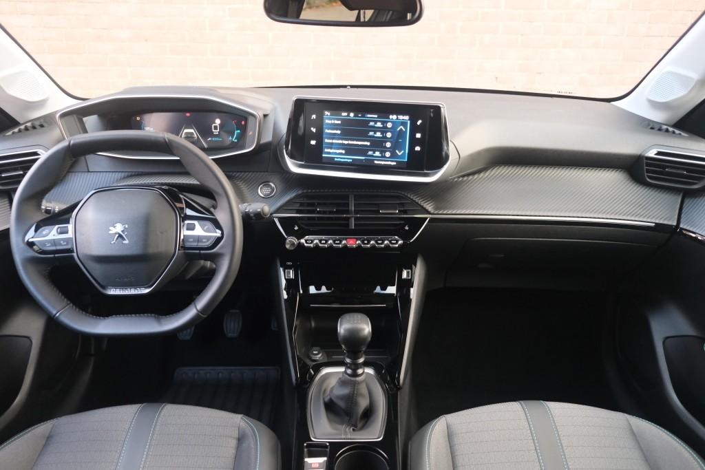 Peugeot 208 1.2 PureTech 100pk Allure Pack | App Connect | Climate | Adaptive Cruise | Keyless | Camera | PDC afbeelding 6