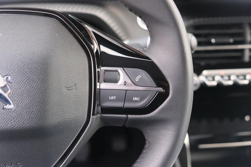 Peugeot 208 1.2 PureTech 100pk Allure Pack | App Connect | Climate | Adaptive Cruise | Keyless | Camera | PDC afbeelding 9