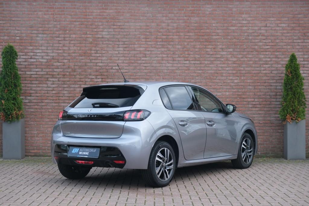 Peugeot 208 1.2 PureTech 100pk Allure Pack | App Connect | Climate | Adaptive Cruise | Keyless | Camera | PDC afbeelding 29