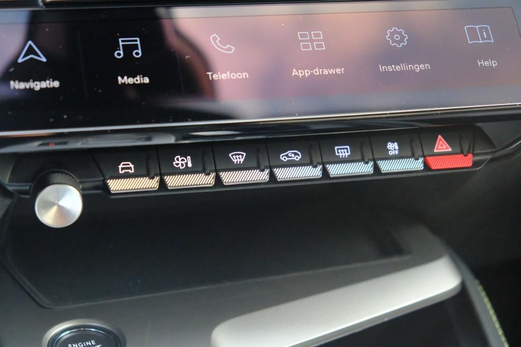 Peugeot 308 SW 1.2 PureTech 130pk EAT8 GT | Navi | App Connect | Climate | Adaptive Cruise | Camera | Keyless | PDC | 18" velgen afbeelding 18