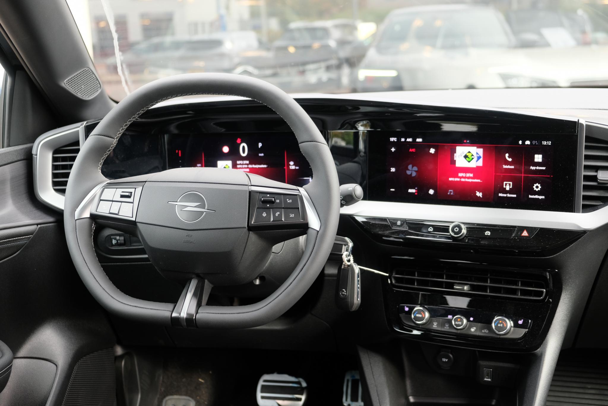 Opel Mokka 1.2 Turbo 130pk EAT8 GS | Nieuw Model ! | App Connect | Climate | Cruise | PDC | Winter Pakket afbeelding 6