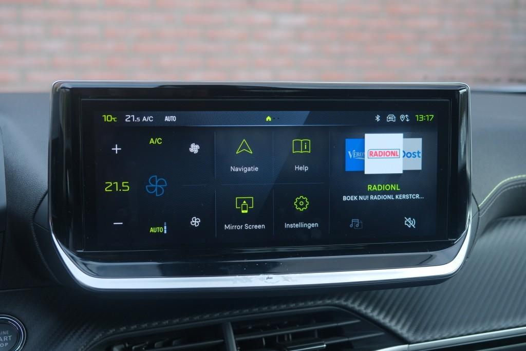 Peugeot 2008 1.2 Hybrid 145pk e-DCS6 GT | Navi | App Connect | Adaptive Cruise | Keyless | Alcantara | Camera | PDC afbeelding 14