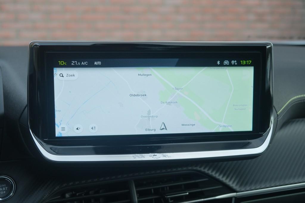 Peugeot 2008 1.2 Hybrid 145pk e-DCS6 GT | Navi | App Connect | Adaptive Cruise | Keyless | Alcantara | Camera | PDC afbeelding 15