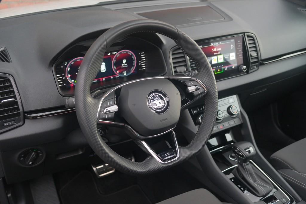 Skoda Karoq 1.5 TSi 150pk DSG Sportline Business | Navi | App Connect | Climate | Adaptive Cruise | Panoramadak | Keyless | Camera | Trekhaak afbeelding 8