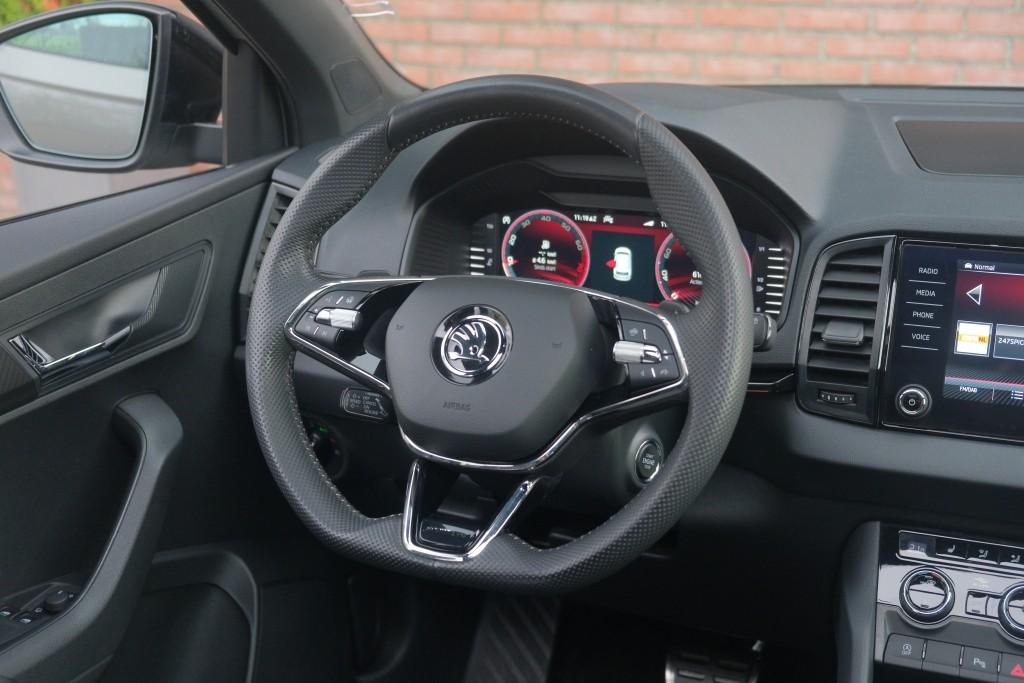 Skoda Karoq 1.5 TSi 150pk DSG Sportline Business | Navi | App Connect | Climate | Adaptive Cruise | Panoramadak | Keyless | Camera | Trekhaak afbeelding 13