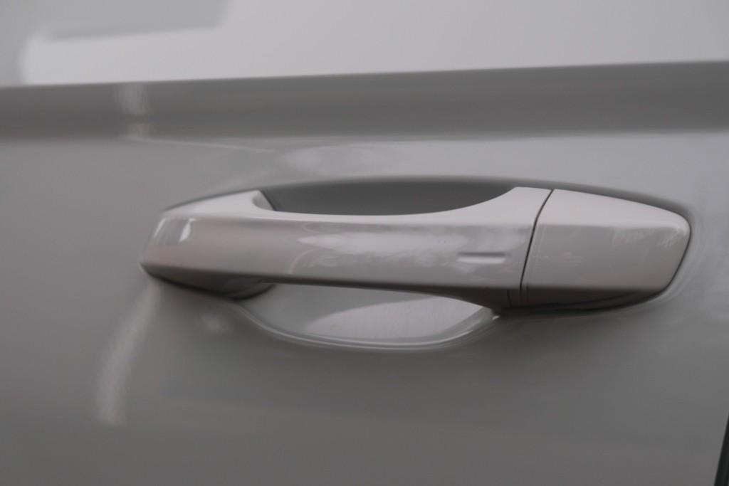 Skoda Karoq 1.5 TSi 150pk DSG Sportline Business | Navi | App Connect | Climate | Adaptive Cruise | Panoramadak | Keyless | Camera | Trekhaak afbeelding 29