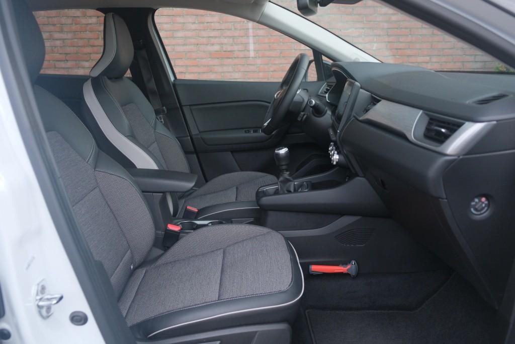 Renault Captur 1.0 TCe 90pk Intens | Navi | Climate | Cruise | Keyless | Camera | PDC afbeelding 4