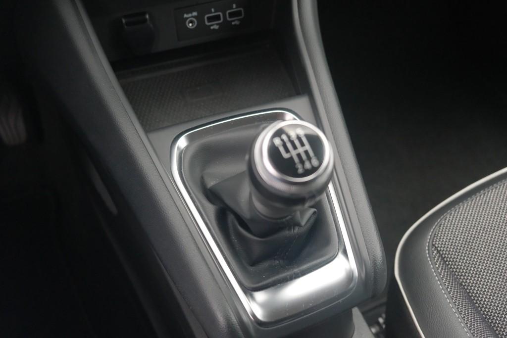 Renault Captur 1.0 TCe 90pk Intens | Navi | Climate | Cruise | Keyless | Camera | PDC afbeelding 24