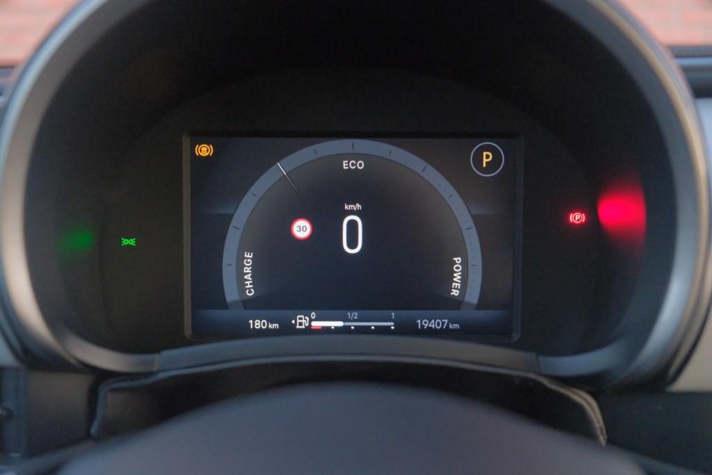 Fiat 600 1.2 Hybrid 110pk DCT6 La Prima | Navi | App Connect | Adaptive Cruise | Climate | Keyless | Camera | Leder | Elektrische Achterklep afbeelding 10